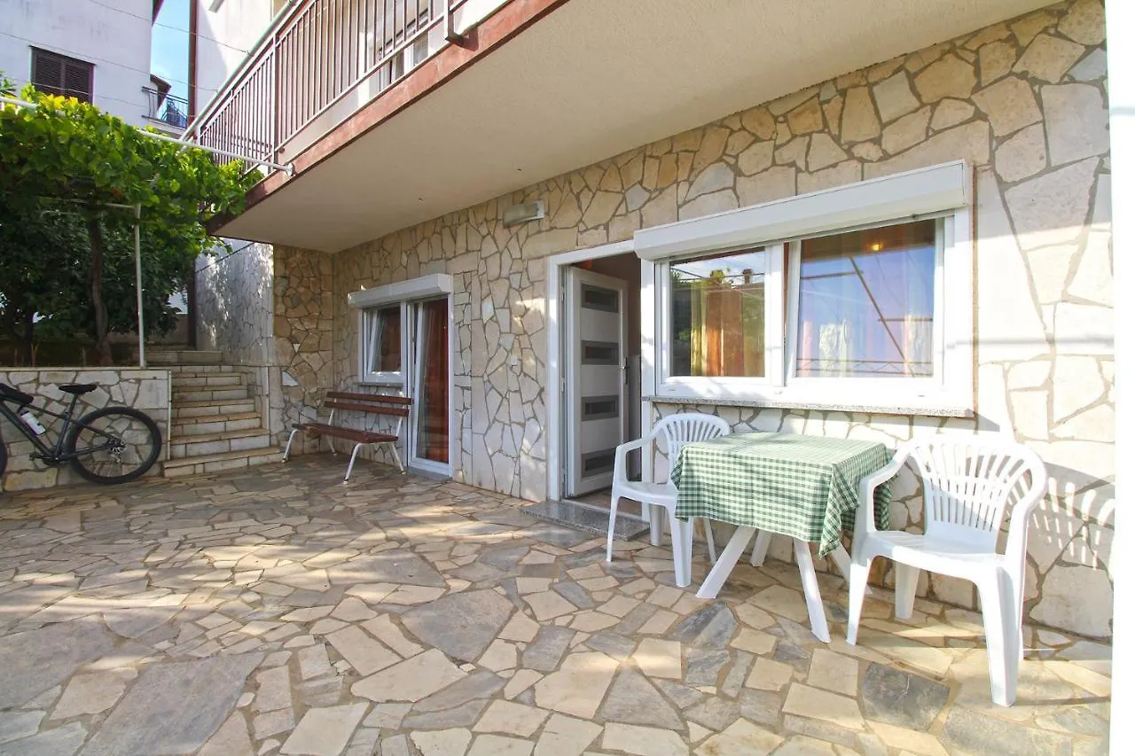 Apartments Valerija 847 Pula 0*,  Kroatien